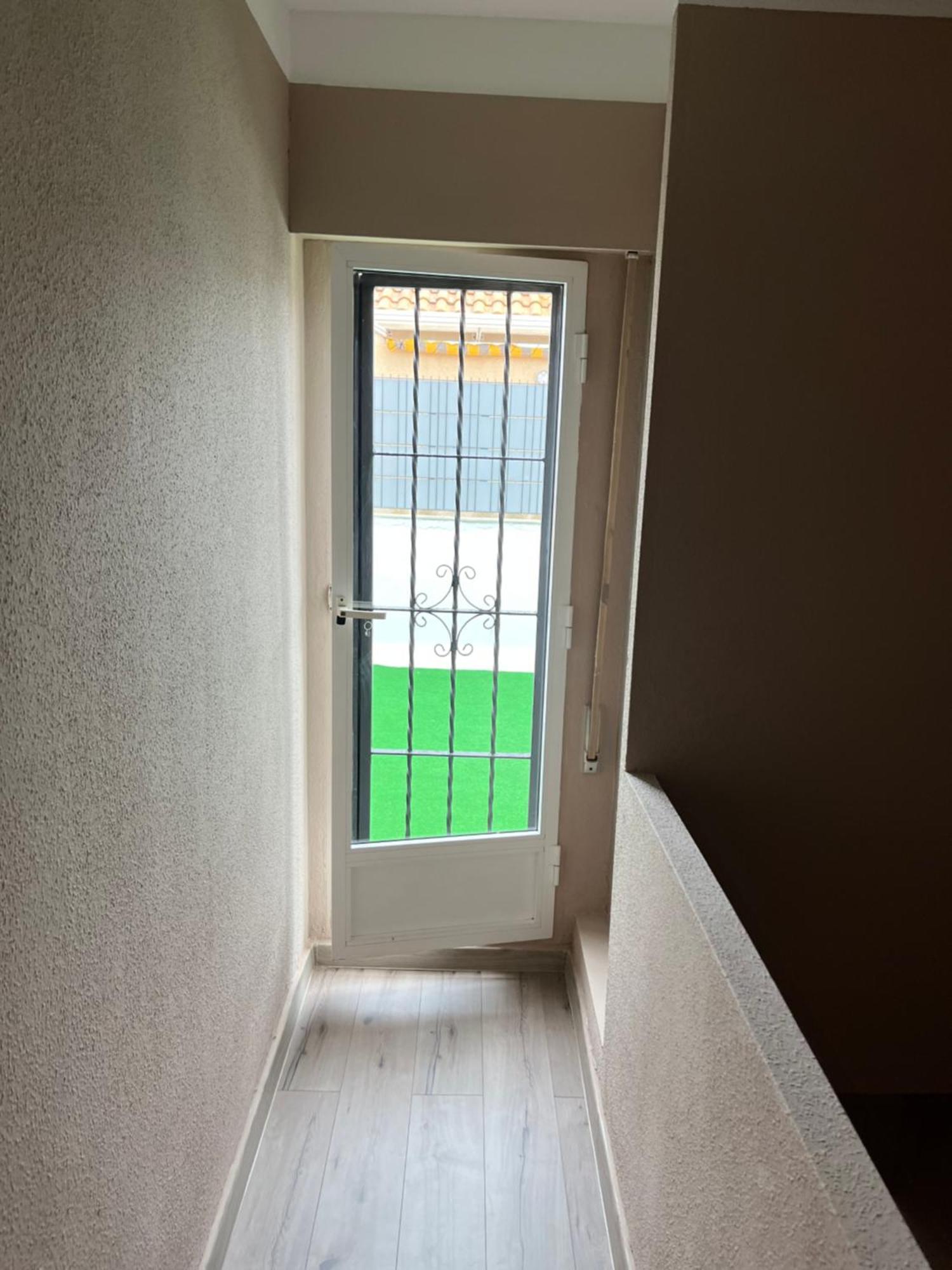 Villa Nadiya App Pool, Parking Τορεβιέχα Εξωτερικό φωτογραφία
